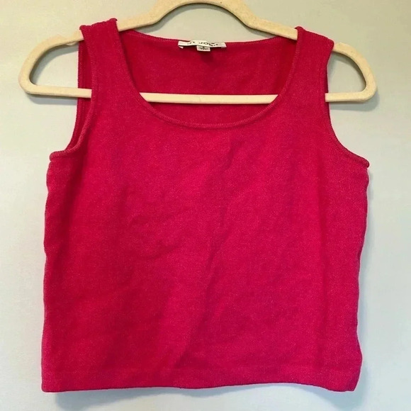 St. John hot  pink crop top - Picture 1 of 4